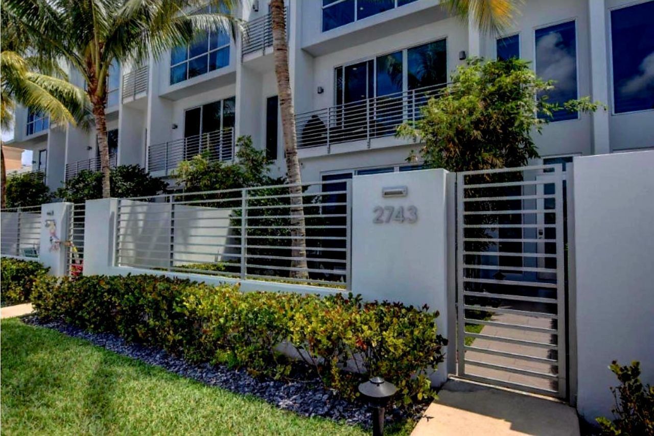 2743 NE 1st Street, Pompano Beach, FL 33062 Photo