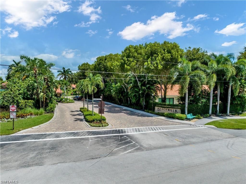 577 Beachwalk Cir, Unit R202, Naples, FL 34108 Photo