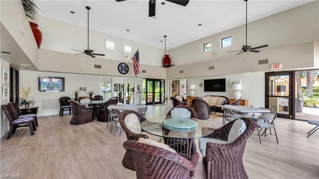 577 Beachwalk Cir, Unit R202, Naples, FL 34108 Photo