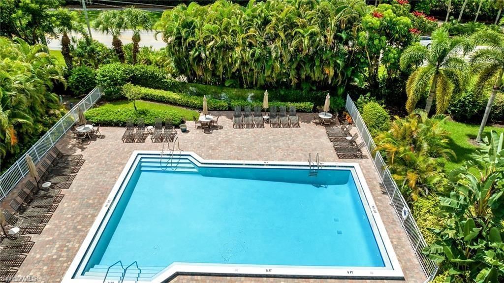 577 Beachwalk Cir, Unit R202, Naples, FL 34108 Photo