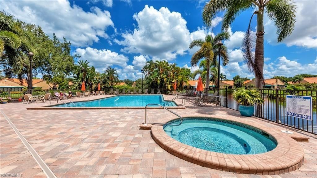 577 Beachwalk Cir, Unit R202, Naples, FL 34108 Photo