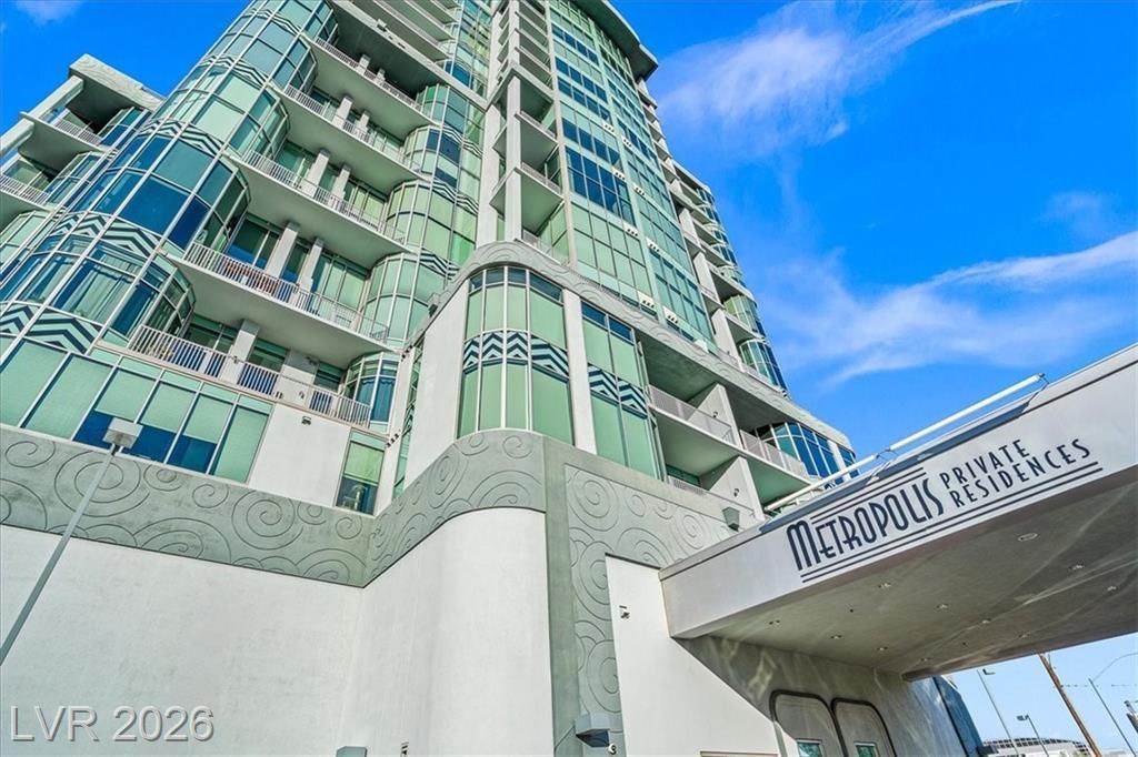 360 E Desert Inn Road, Unit 407, Las Vegas, NV 89109 Main Photo