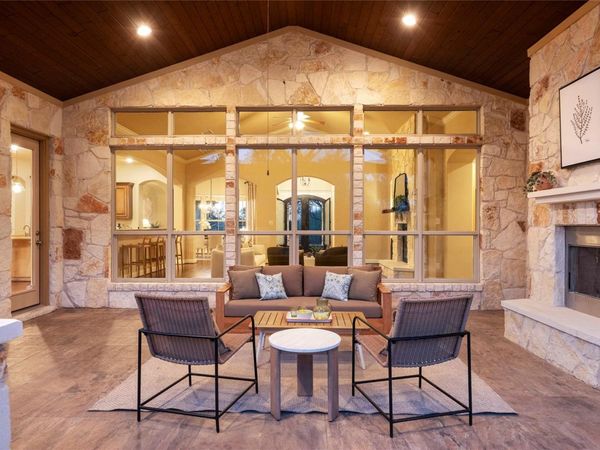 217 Shallow Water CV, Driftwood, TX 78619