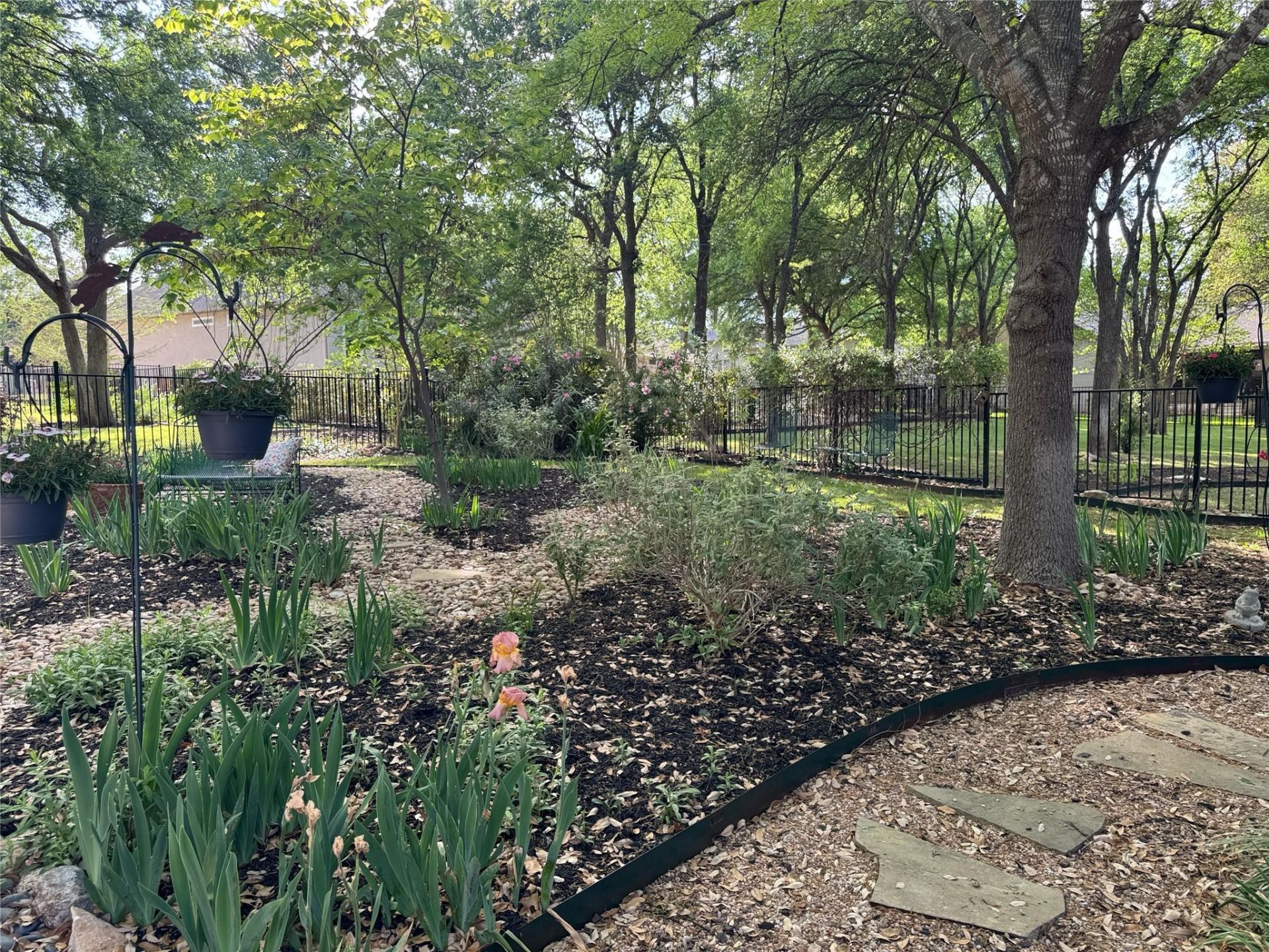 290 Whispering Wind Dr, Georgetown, TX 78633 Main Photo