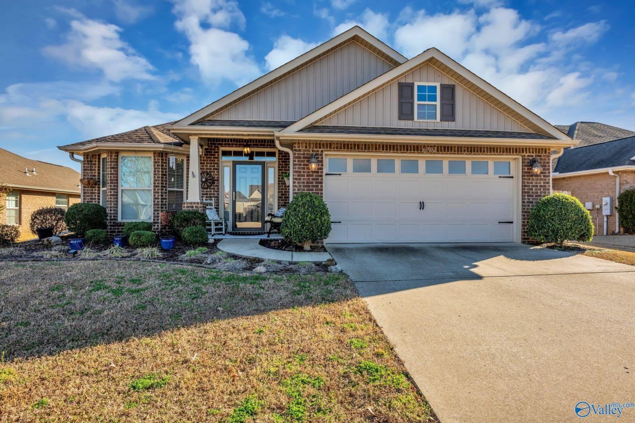 6902 Breyerton Way, Owens Cross Roads, AL 35763 Main Photo
