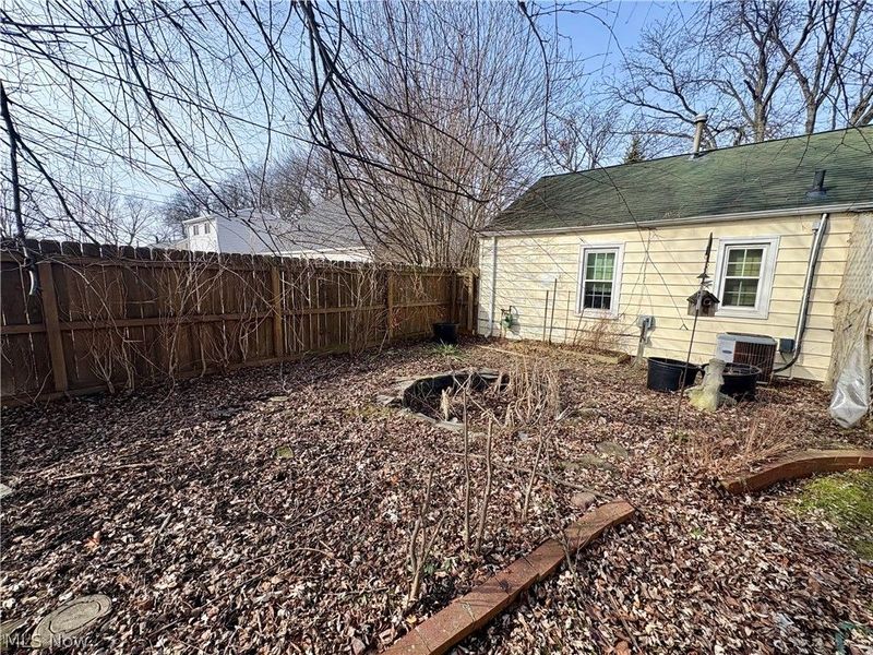 15711 Leigh Ellen Avenue, Cleveland, OH 44135 Photo 17