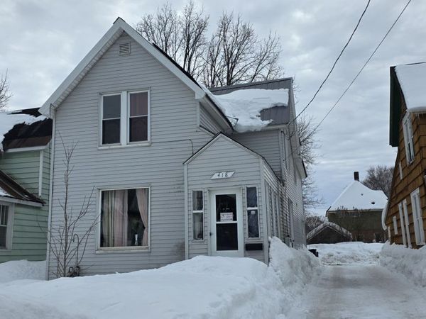 418 Cedar ST, Sault Ste Marie, MI 49783