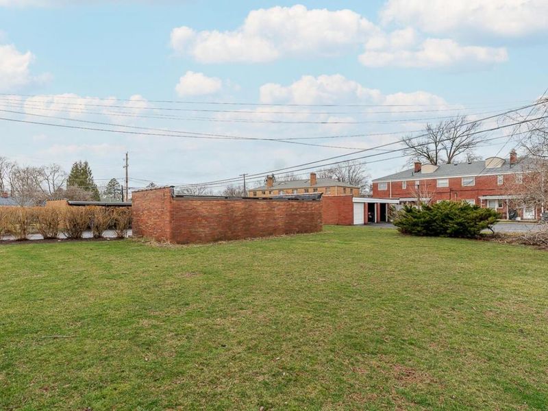 1872 Kentwell Road, Columbus, OH 43221 Photo 30