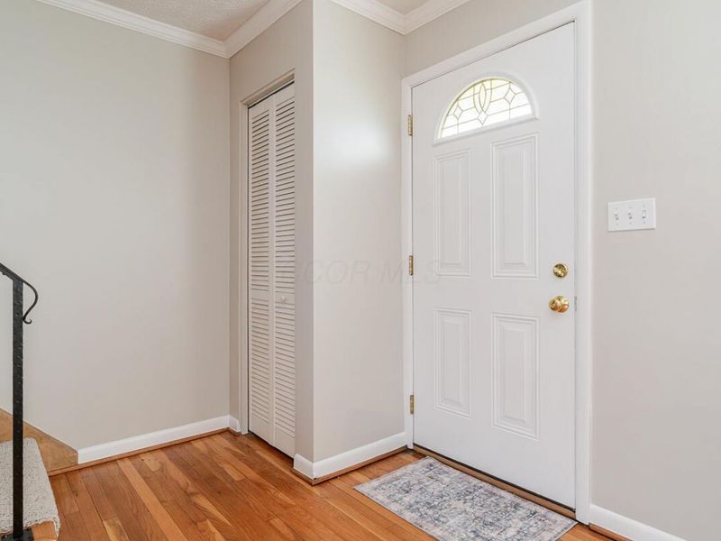 1872 Kentwell Road, Columbus, OH 43221 Photo 5