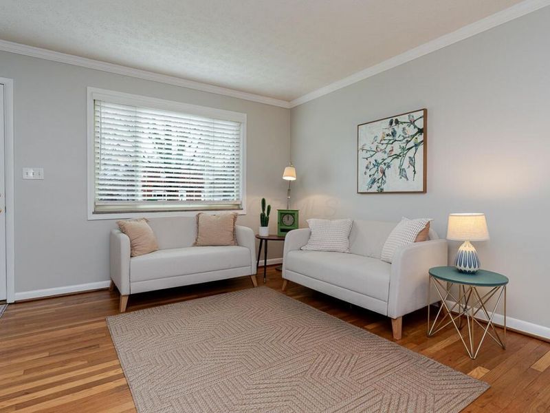 1872 Kentwell Road, Columbus, OH 43221 Photo 6