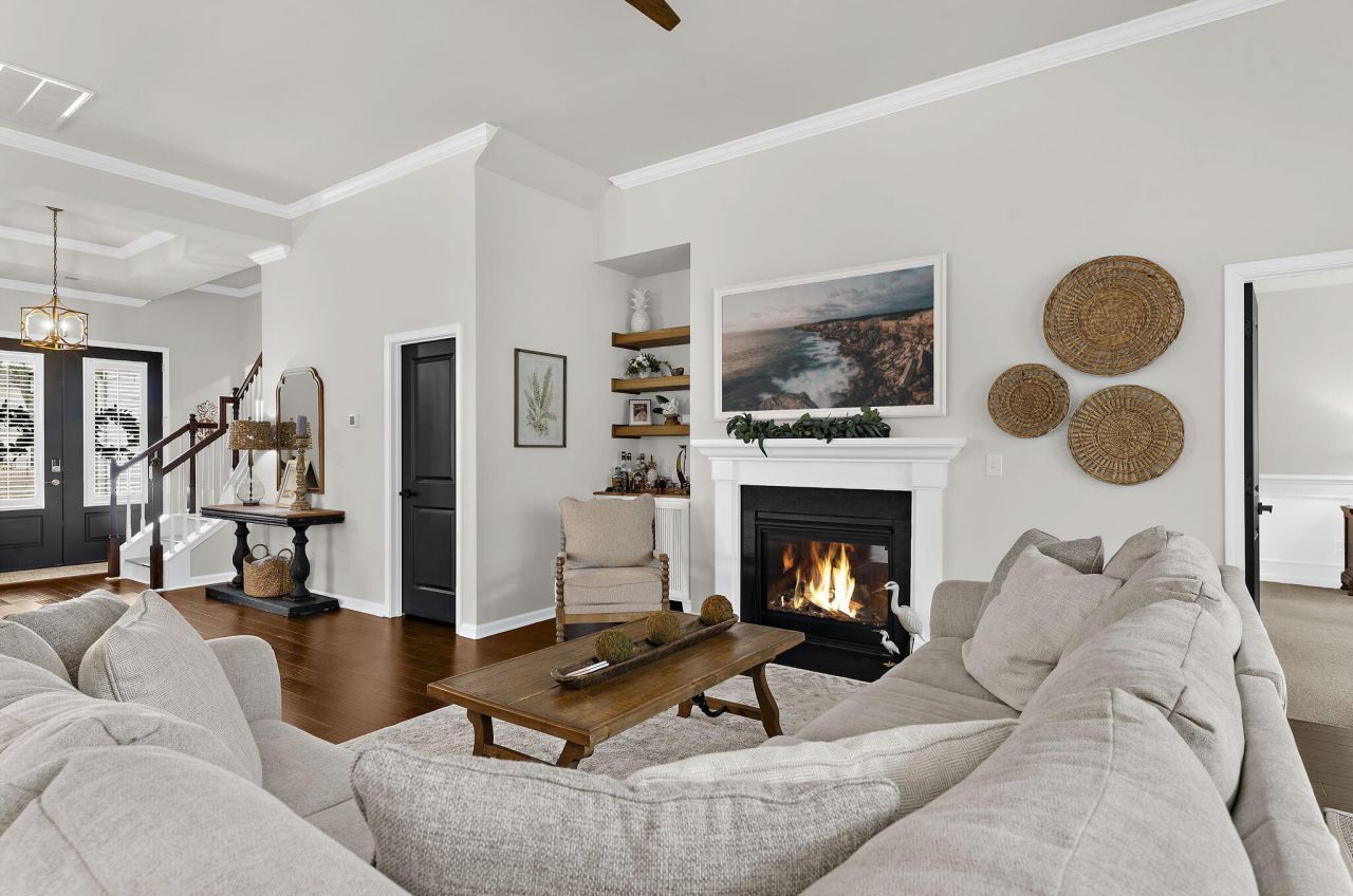 1078 Wading Point Boulevard Photo 6