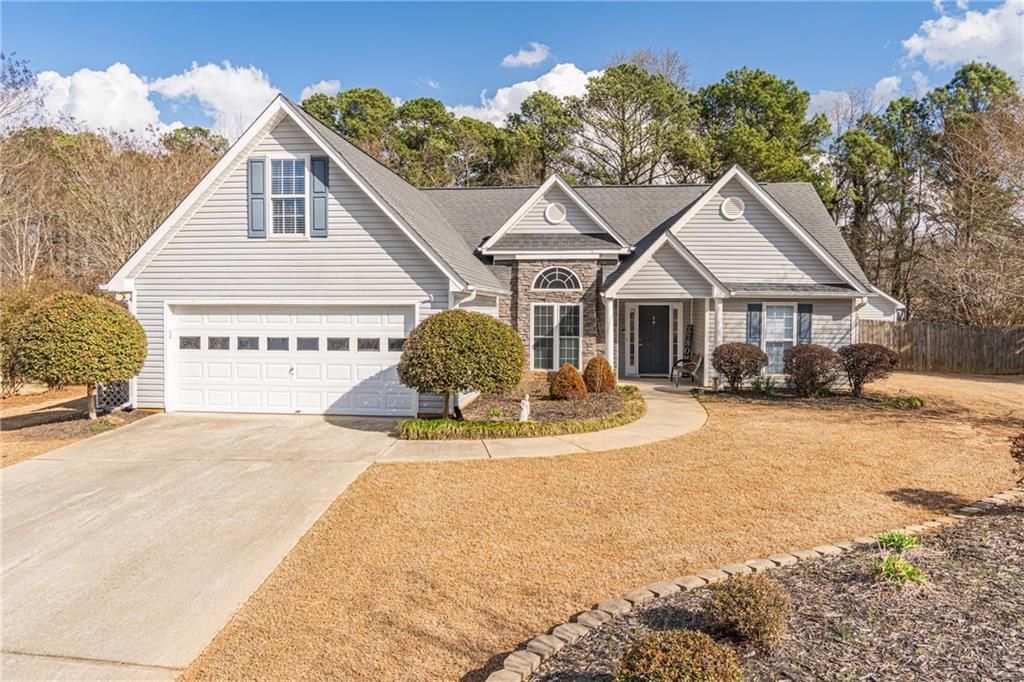 6348 Wilmington Way, Flowery Branch, GA 30542 Main Photo