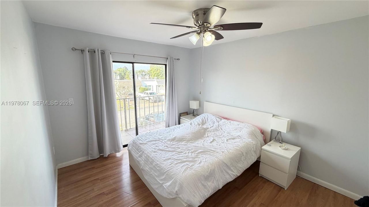 11249 SW 33rd Cir Pl, Miami, FL 33165 Photo