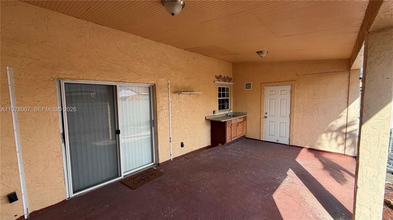 11249 SW 33rd Cir Pl, Miami, FL 33165 Photo