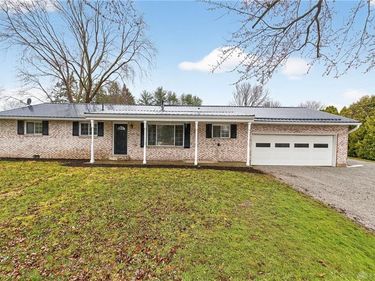 345 Valleyview Drive, Troy, OH 45373