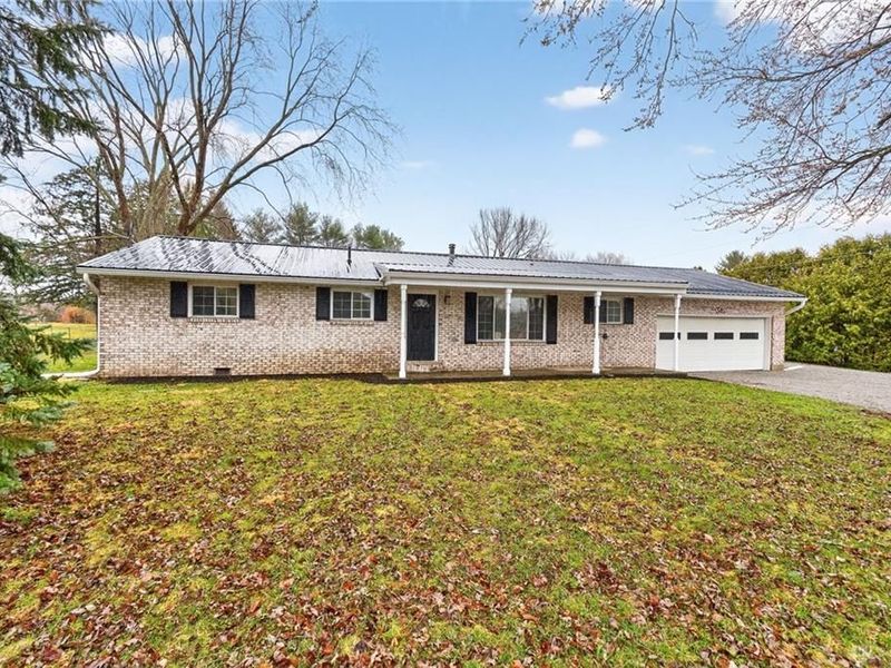 345 Valleyview Drive, Troy, OH 45373 Photo 2