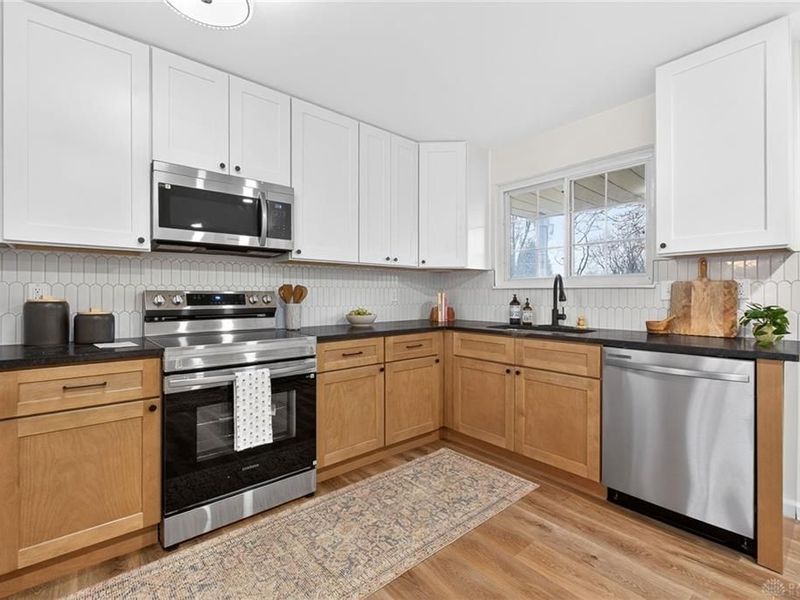 345 Valleyview Drive, Troy, OH 45373 Photo 7