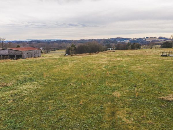 6975 St Clair Road, Whitesburg, TN 37891