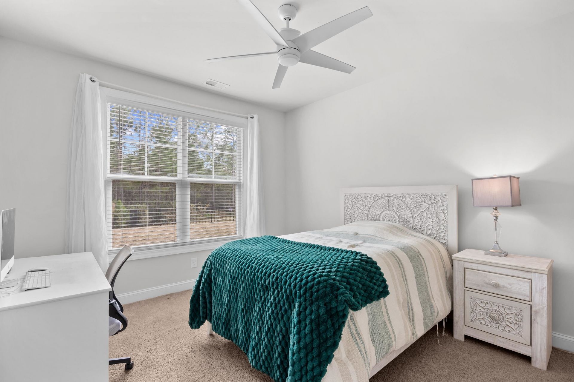 1325 Bermuda Grass Dr. Photo 17