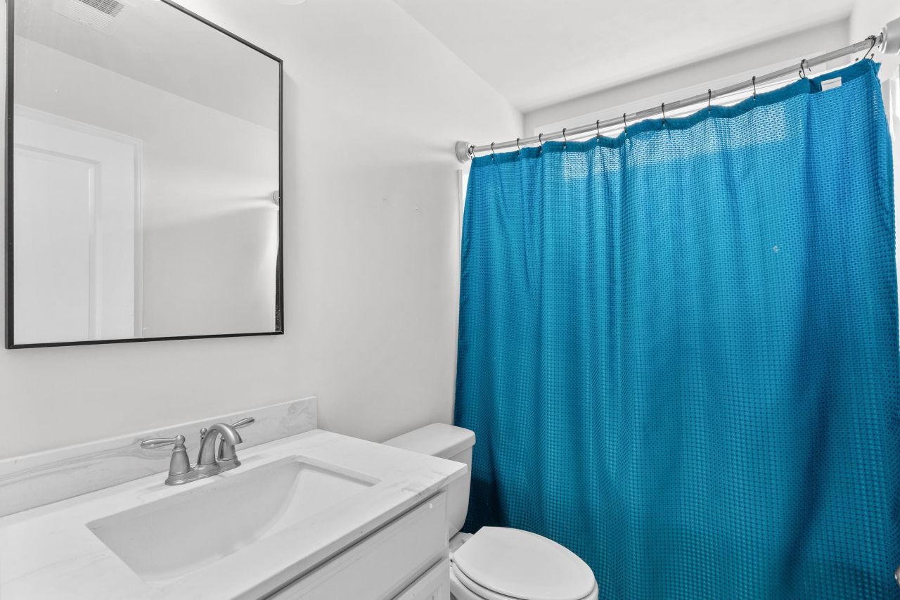 1325 Bermuda Grass Dr. Photo 25