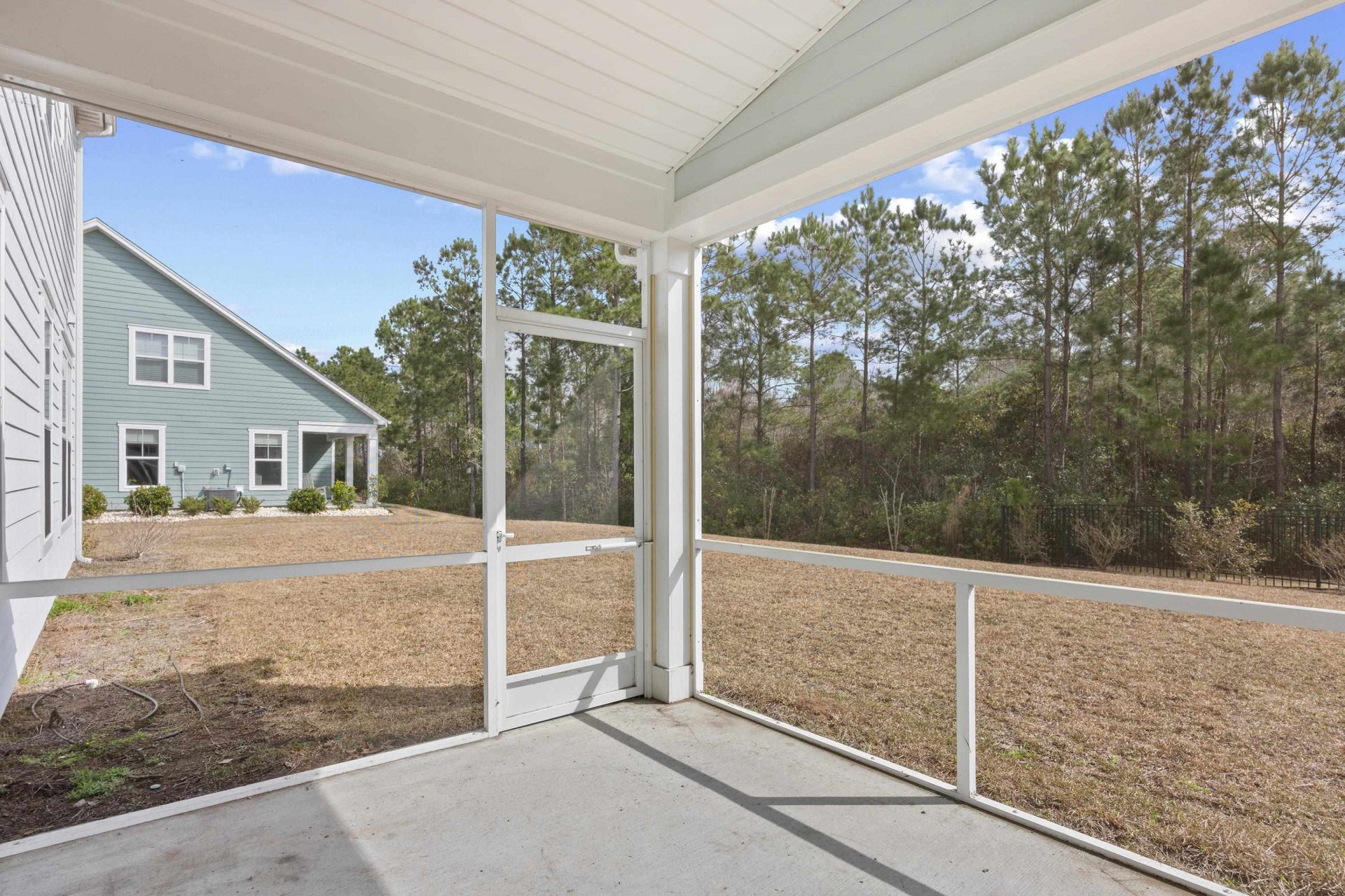 1325 Bermuda Grass Dr. Photo 31
