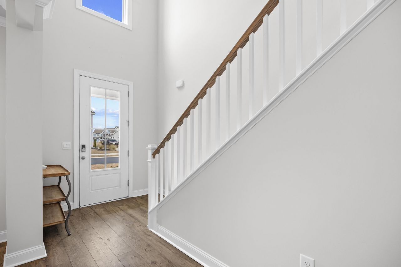 1325 Bermuda Grass Dr. Photo 5