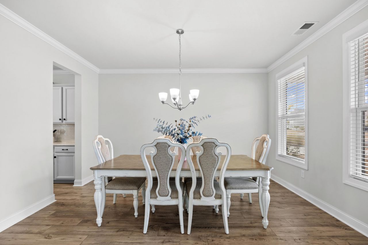 1325 Bermuda Grass Dr. Photo 6