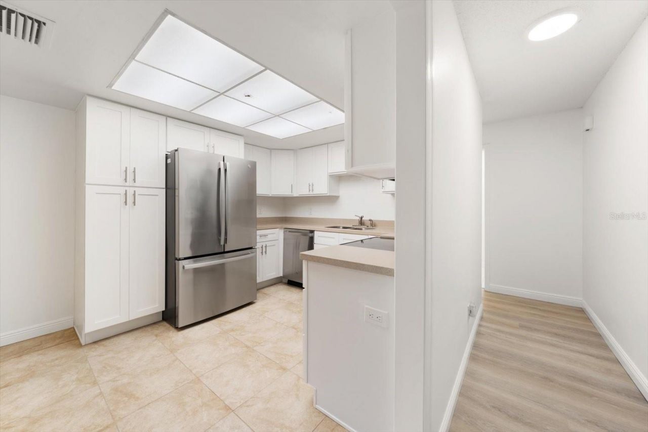 2275 Kingfisher Lane, Clearwater, FL 33762 Photo