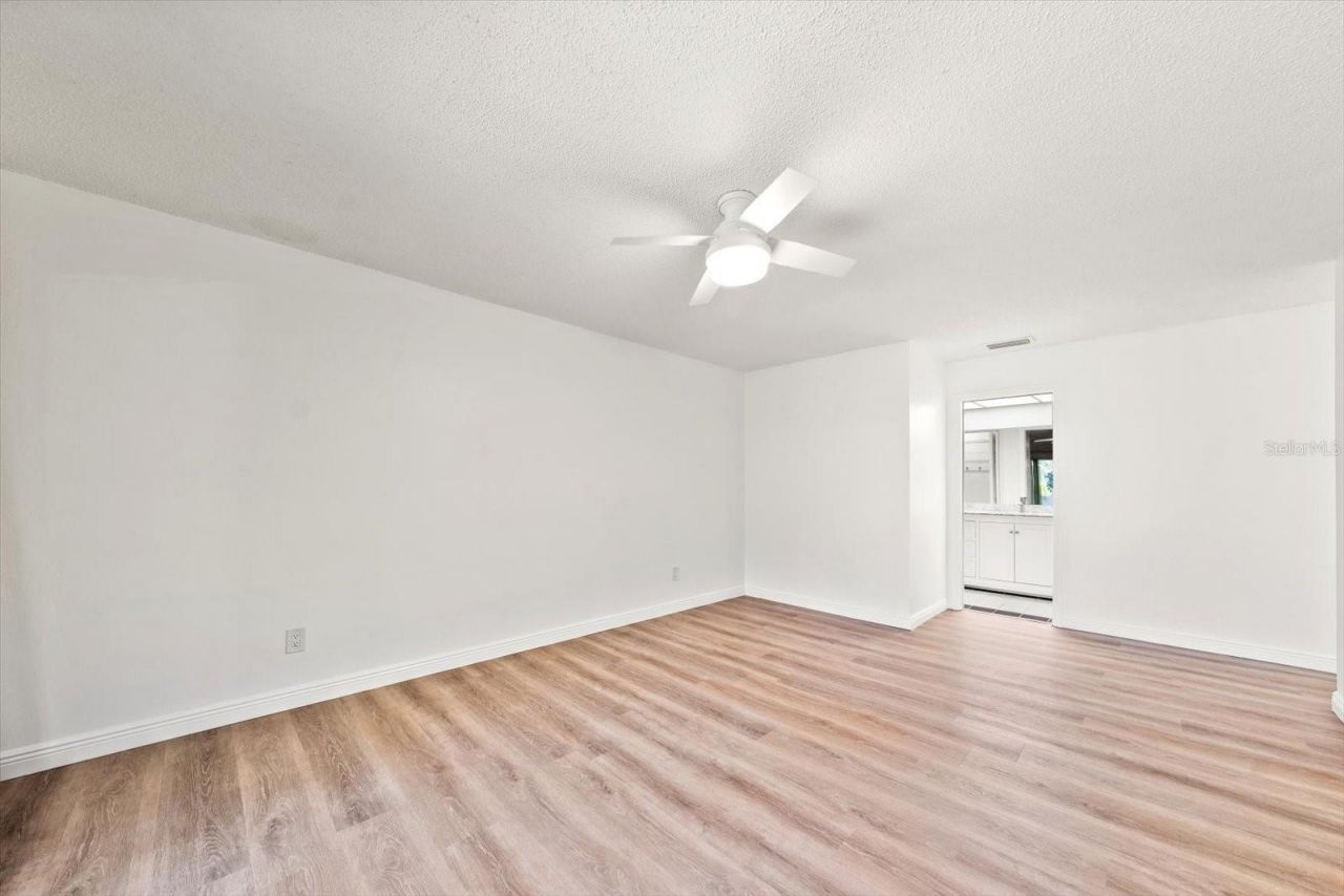 2275 Kingfisher Lane, Clearwater, FL 33762 Photo