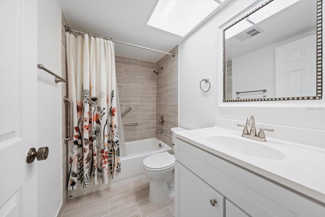 2275 Kingfisher Lane, Clearwater, FL 33762 Photo