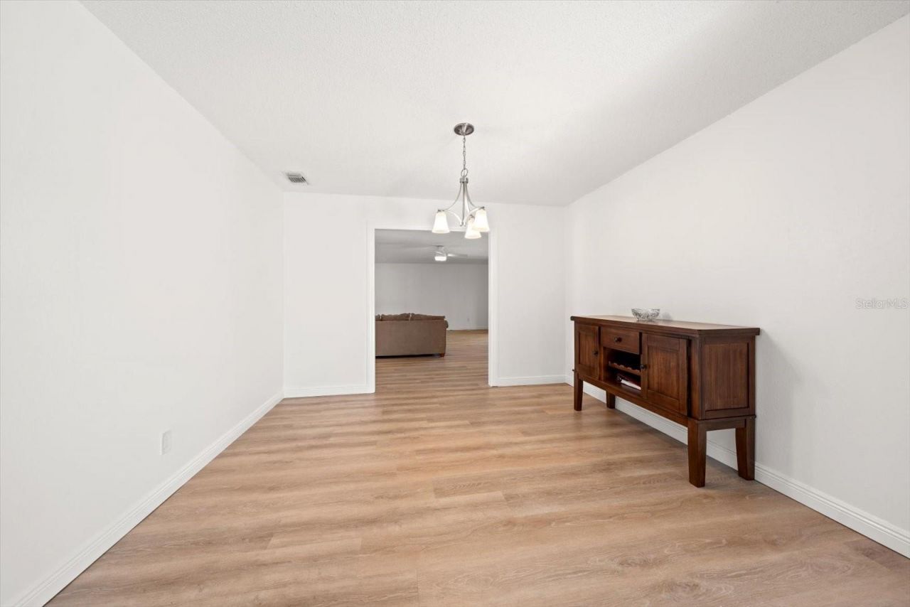 2275 Kingfisher Lane, Clearwater, FL 33762 Photo