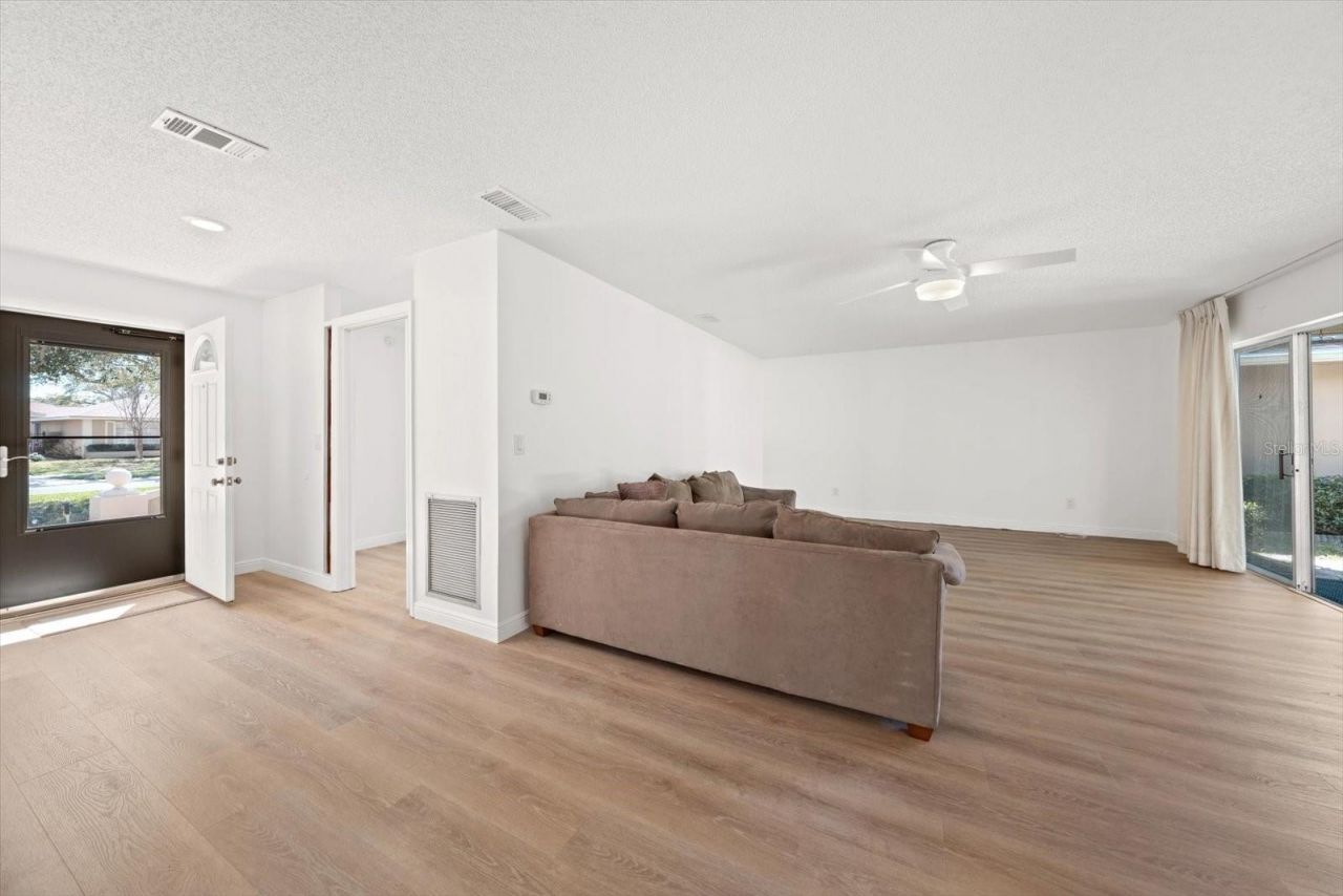 2275 Kingfisher Lane, Clearwater, FL 33762 Photo