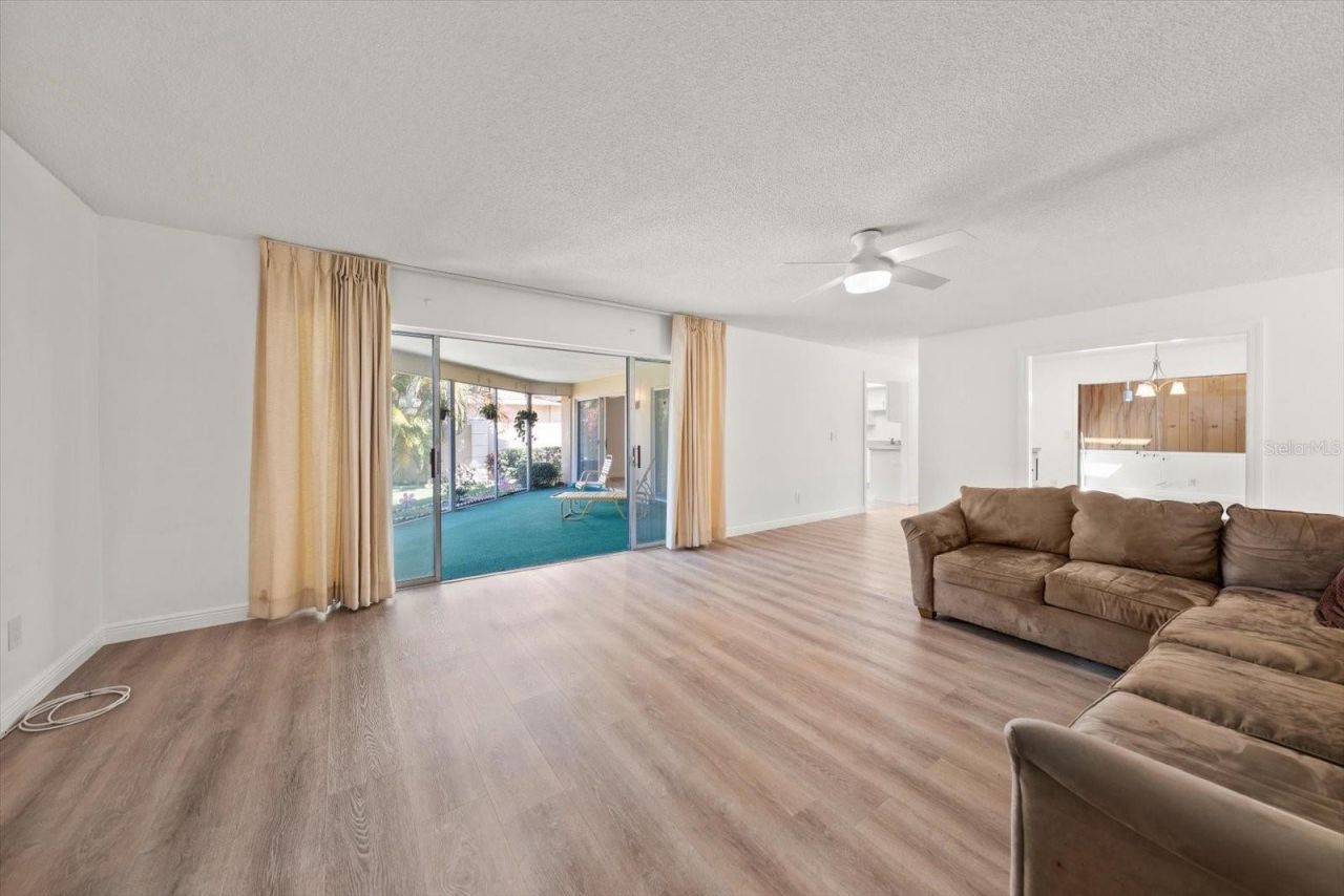 2275 Kingfisher Lane, Clearwater, FL 33762 Photo