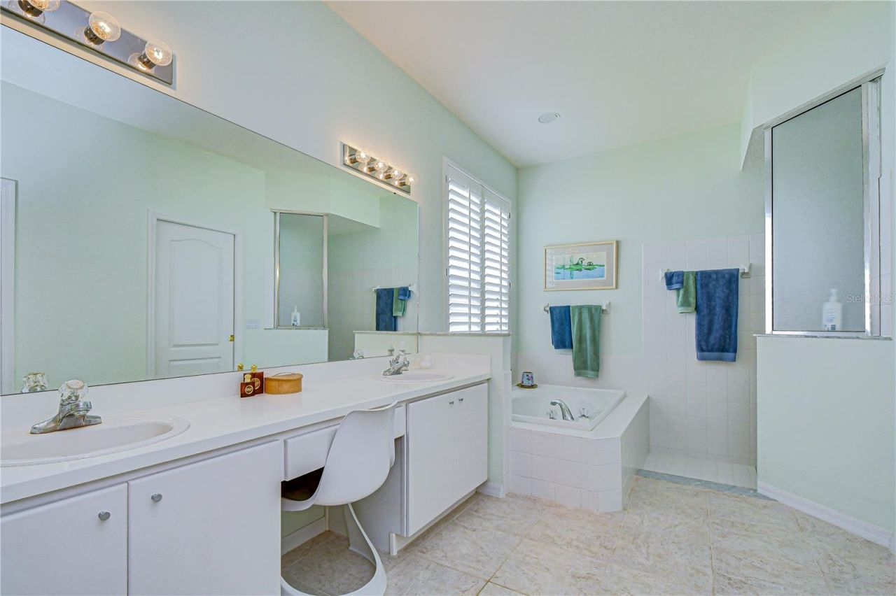 2963 Hickory Grove Drive, Valrico, FL 33596 Photo