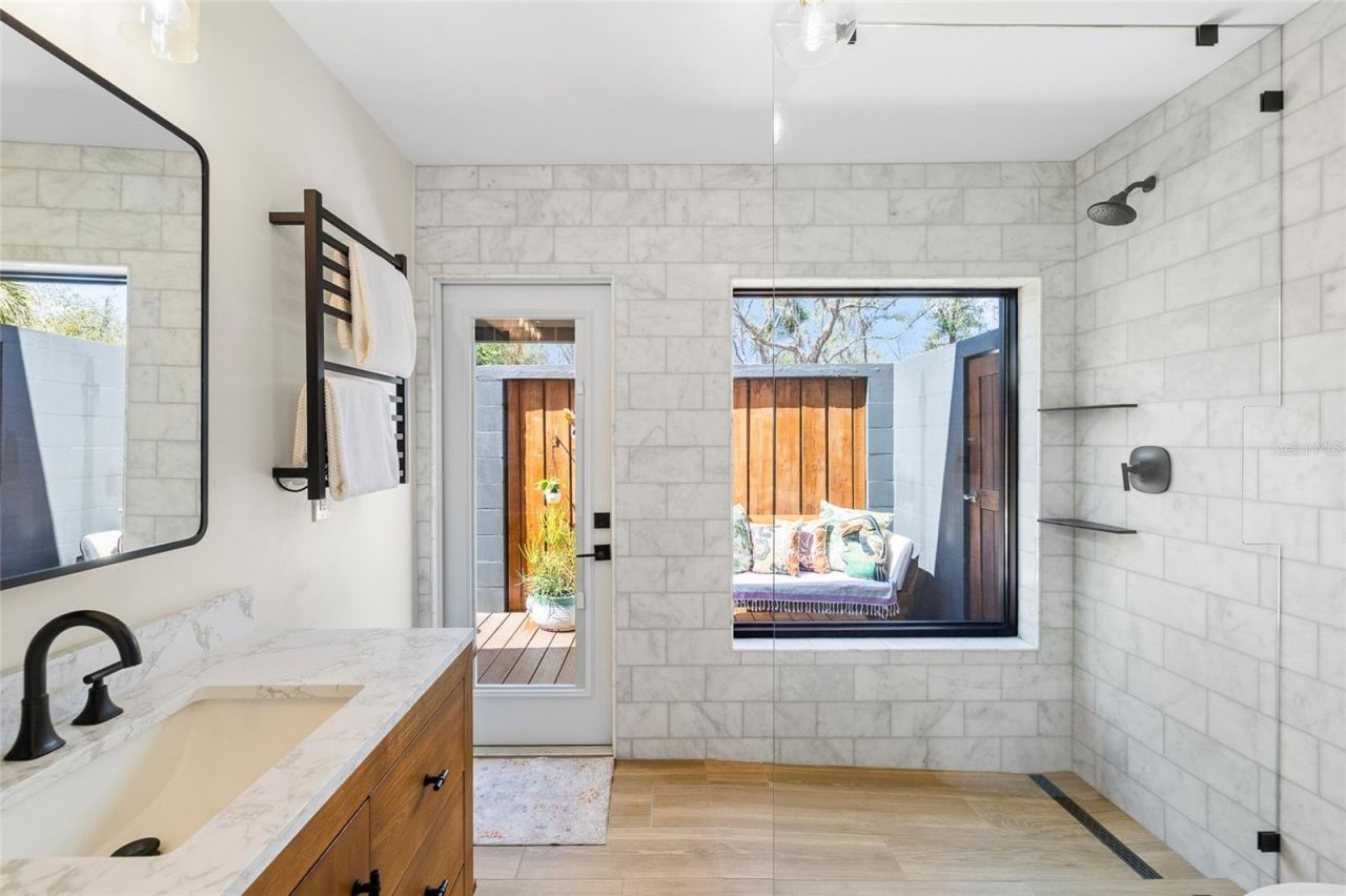 6906 Valrie Lane, Riverview, FL 33569 Photo