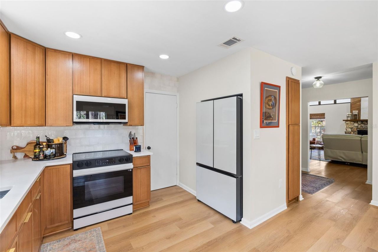 6906 Valrie Lane, Riverview, FL 33569 Photo