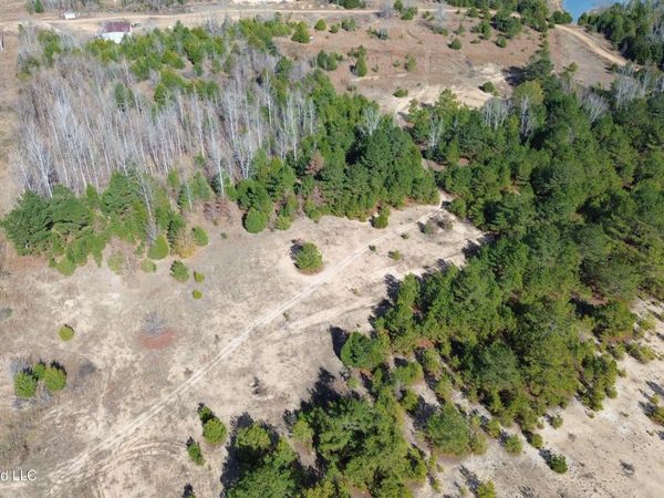 Us 49 , Bentonia, MS 39040