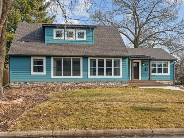 1108 Quebec Avenue N, Golden Valley, MN 55427