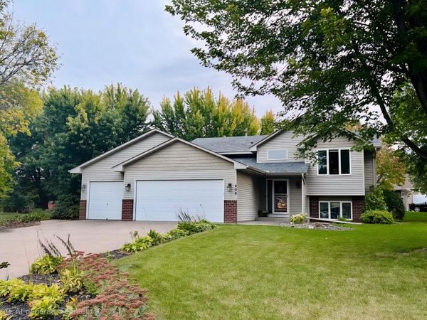 400 Elder Circle NW, Saint Michael, MN 55376