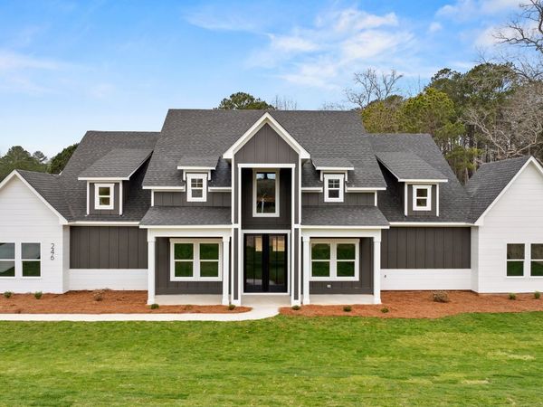 246 S Smith Road, Lagrange, GA 30241