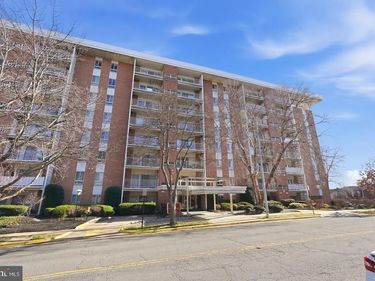 5250 VALLEY FORGE DRIVE , Unit 108, ALEXANDRIA, VA 22304