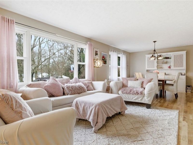 132 Eldridge Road , Aurora, OH 44202 Photo 2