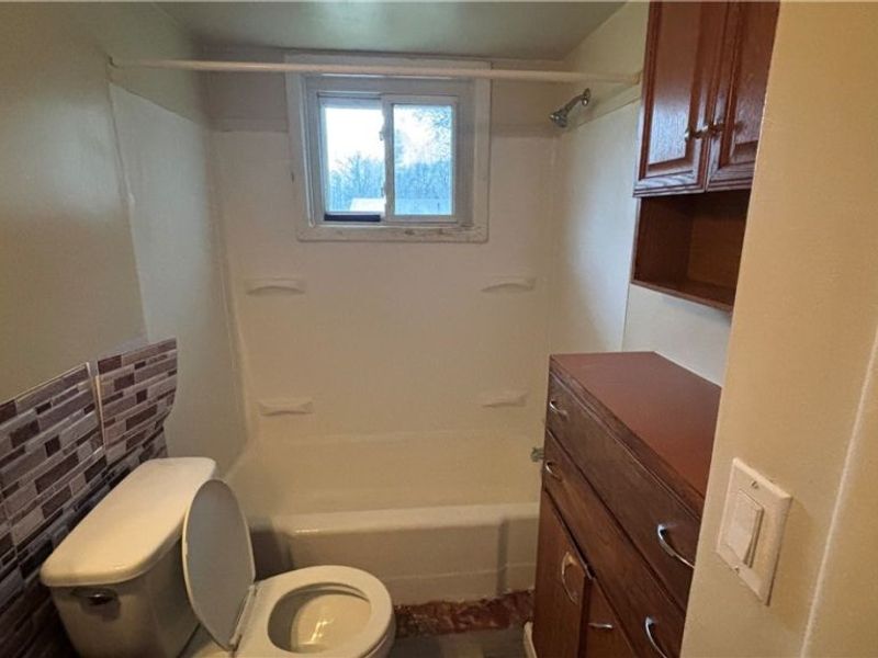 1212 Derbydale Road, Akron, OH 44306 Photo 11