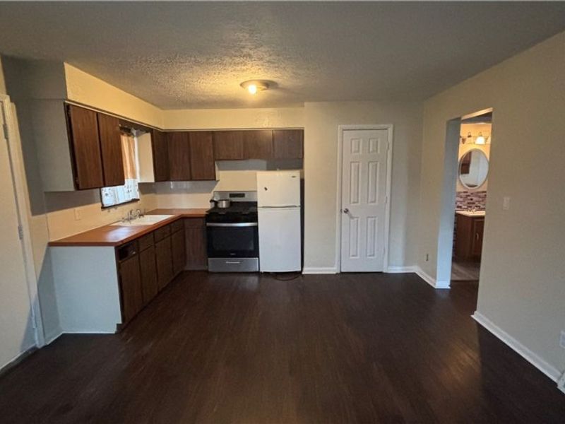 1212 Derbydale Road, Akron, OH 44306 Photo 7