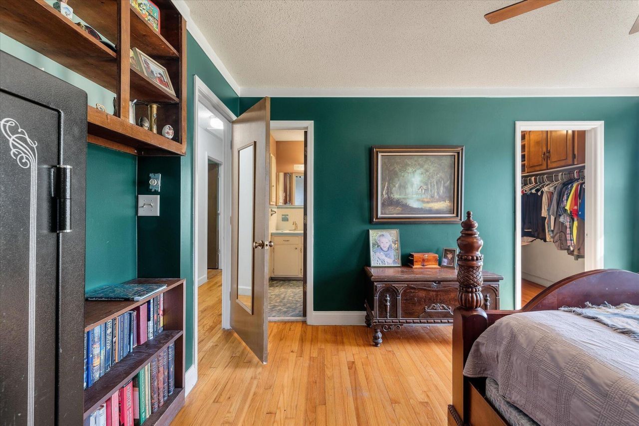 1979 Highway 15 S Photo 23