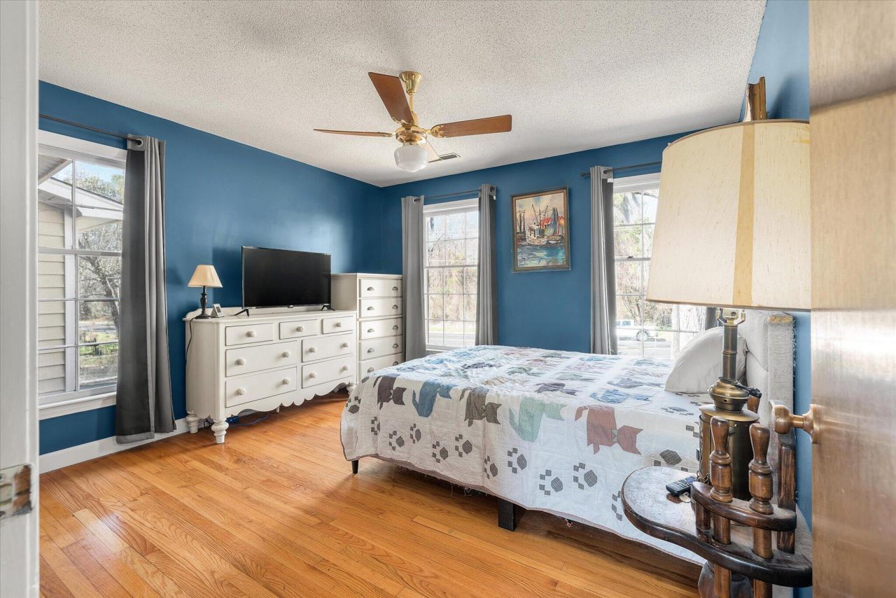 1979 Highway 15 S Photo 28