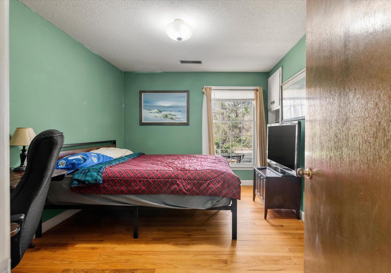 1979 Highway 15 S Photo 29