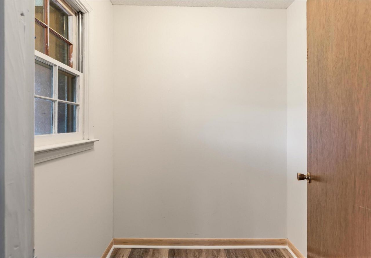 1979 Highway 15 S Photo 32