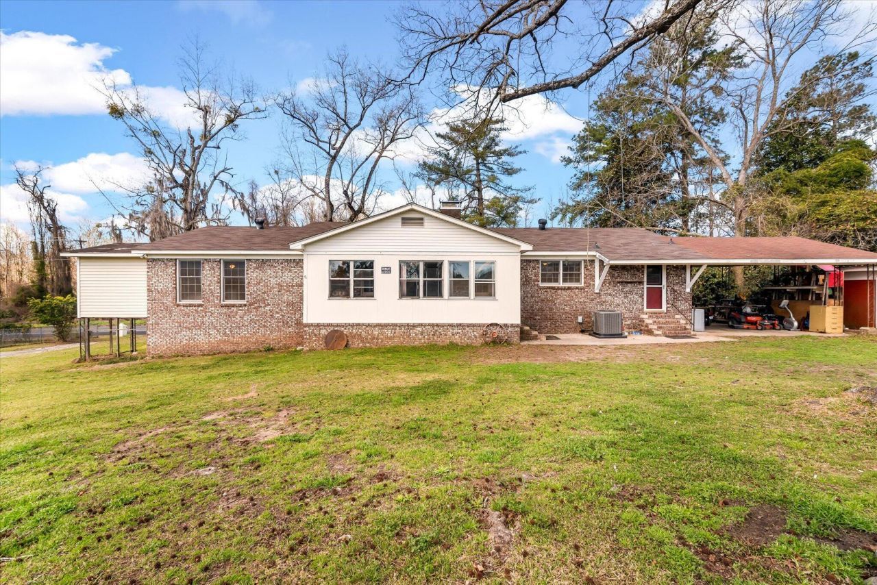 1979 Highway 15 S Photo 37