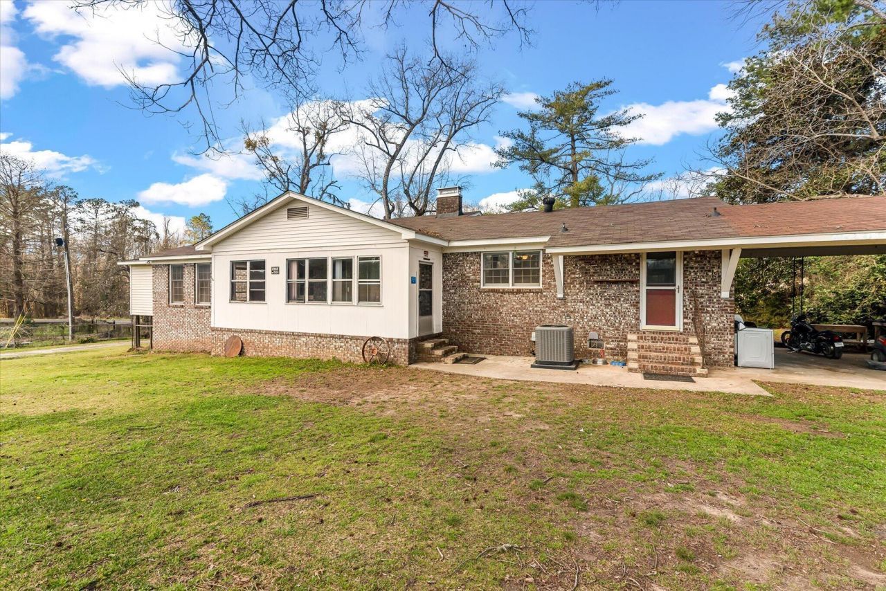 1979 Highway 15 S Photo 38